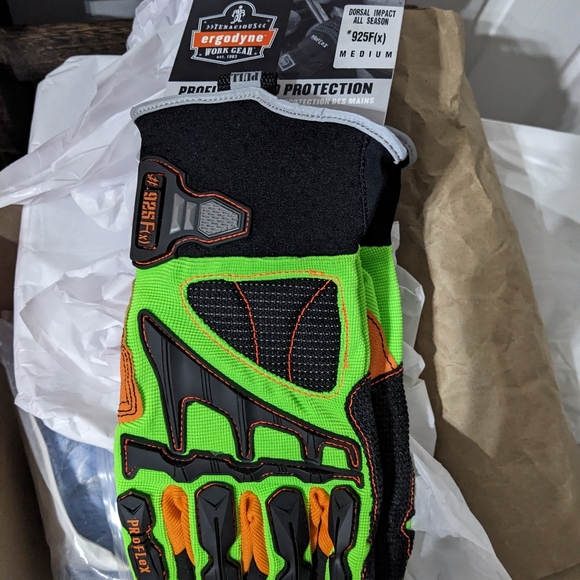🚨 $5 w/Bundle Purchase 🔥 Ergodyne Gear Gloves Waterproof All Season Size M - Picture 3 of 3